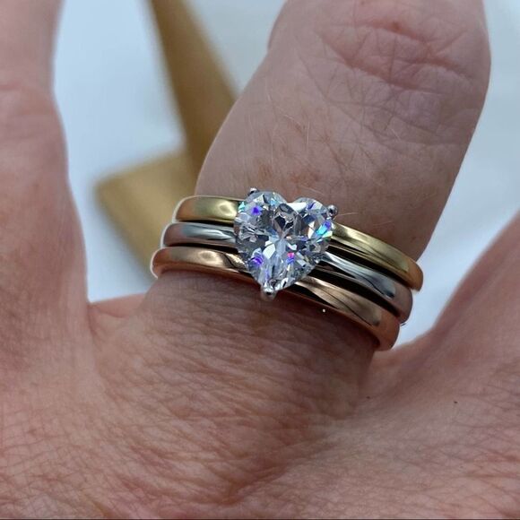 3-Piece Women's Stainless Steel Rings With Heart Shaped Cubic Zirconia - Picture 2 of 8